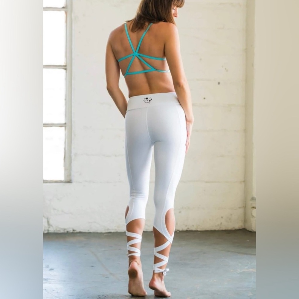 Flexi Lexi White Wrap-Tie Yoga Leggings – Women’s M - Picture 5 of 14